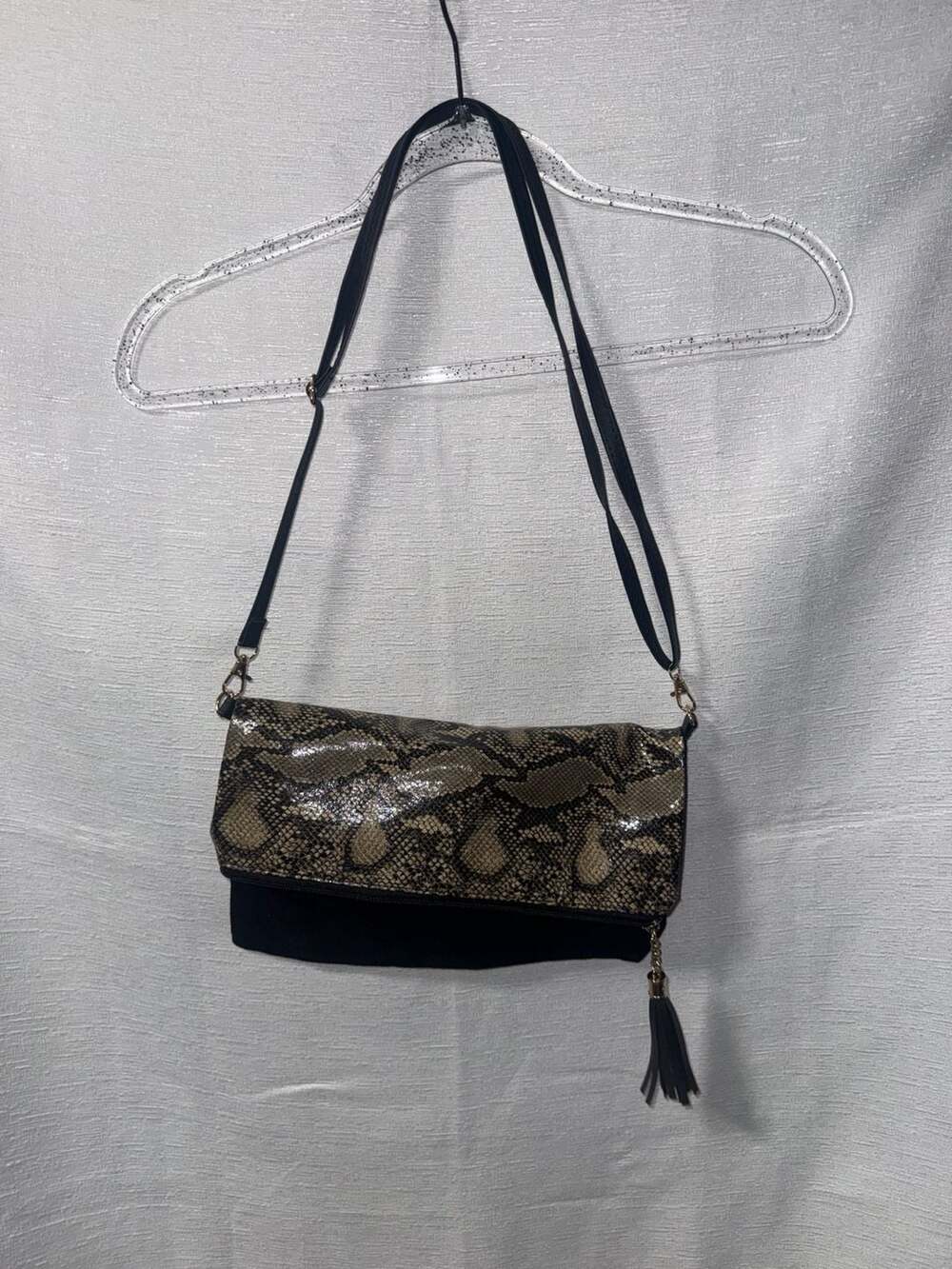 Sahara Gigi Hill Los Angeles Convertible Snakeskin Print Crossbody Purse